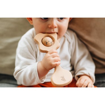  The Kiss Co Pēpi Kiss - All Natural Teething Rattle Wooden Toy